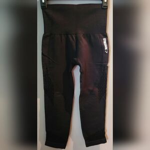 Gymshark Energy Seamless Cropped Leggings- black